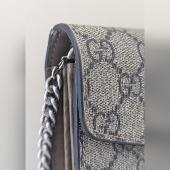 Gucci Dionysus GG Supreme Wallet on Chain Crossbody Bag - Picture 3 of 16